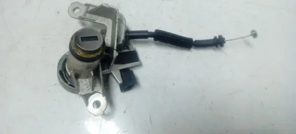 Audi A8 S8 D3 4E Tailgate exterior lock 4E0827573