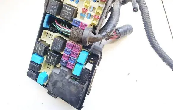 Mazda CX-7 Fuse box set eg2166767 eg21-66767