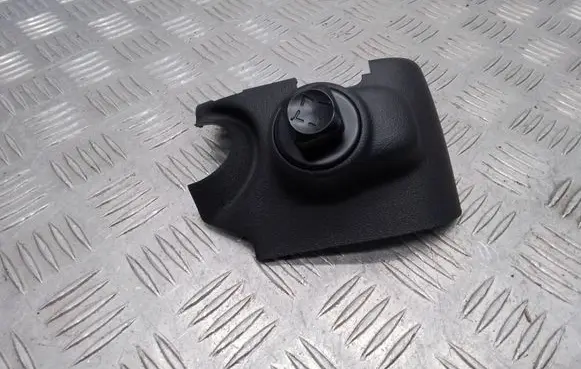 Infiniti Q70 Y51 Steering wheel adjustment switch P81100B34010 P81104B34010