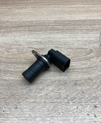 BMW X5 E53 Crankshaft position sensor 1709616 0460007
