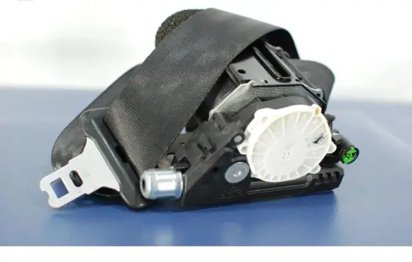 Volvo S60 Front seatbelt 34068578
