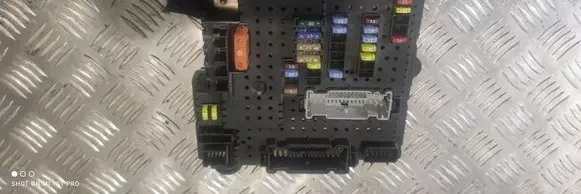 Volvo V70 Fuse module 30786646