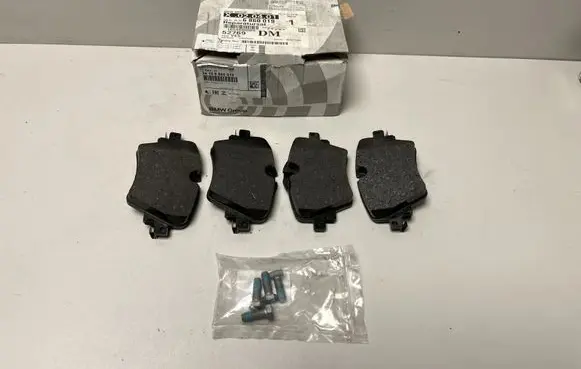 BMW 2 F46 Brake pads (front) 6860019 6854381