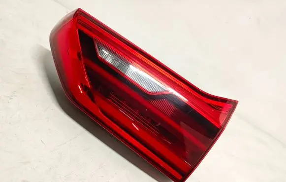 BMW 5 G30 G31 Tailgate rear/tail lights 7388950 631252 MC031T2A0