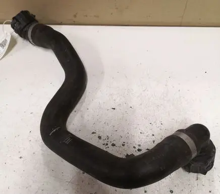 Volvo V40 Engine coolant pipe/hose 31319310