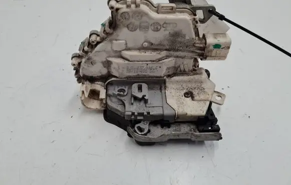 Audi A5 8T 8F Front door lock 8J2837016C