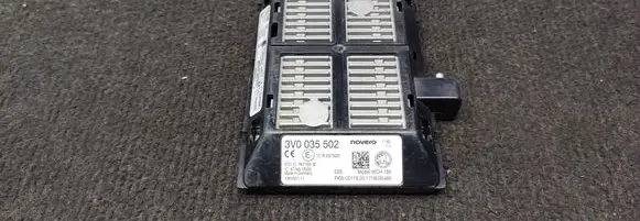 Skoda Octavia Mk3 (5E) Wireless charging module 3V0035502 18000111 10R057926
