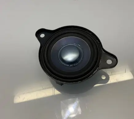 Mercedes-Benz E W211 Panel speaker A1698201802 1698201802