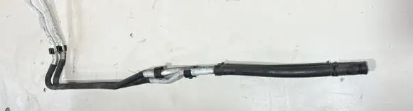 Coolant pipe/hose