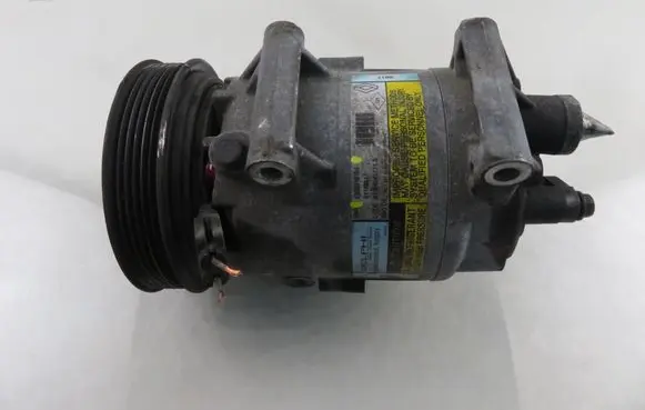 Renault Megane II Air conditioning (A/C) compressor (pump) 8200316164