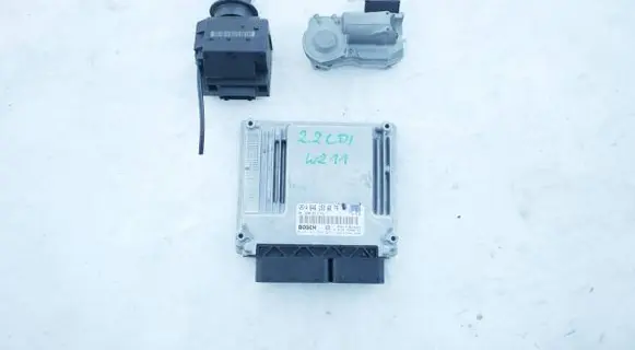 Mercedes-Benz E W211 Engine ECU kit and lock set A6461536079 1039S01793 0281011344