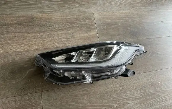 Mazda 2 Headlight/headlamp XXZ