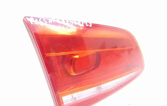 Volkswagen PASSAT B7 Tailgate rear/tail lights 3AF945093R