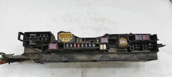 Toyota Corolla E120 E130 Fuse module NOCODE