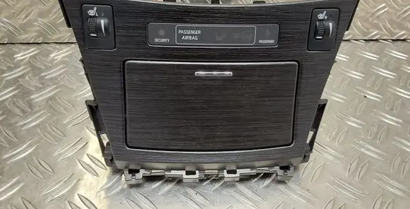Toyota Avensis T270 Car ashtray 5880405040 5880405050