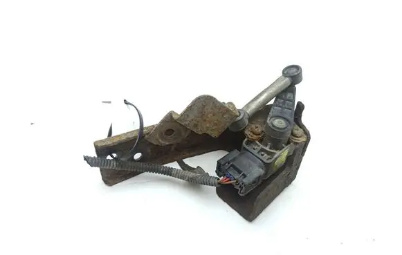 Hyundai i40 Rear air suspension level height sensor 921903Z000