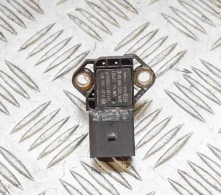 Audi Q3 8U Air pressure sensor 03G906051E 0281002977