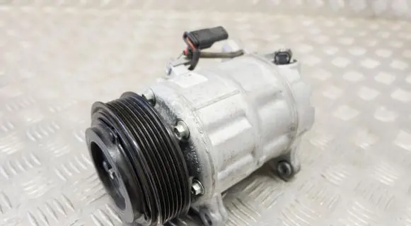 BMW X2 F39 Air conditioning (A/C) compressor (pump) 6842618