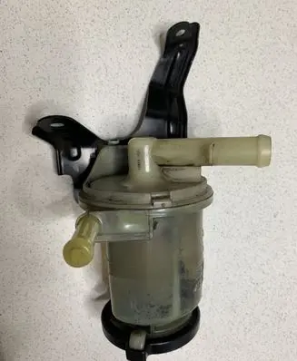 Subaru Outback Power steering fluid tank/reservoir