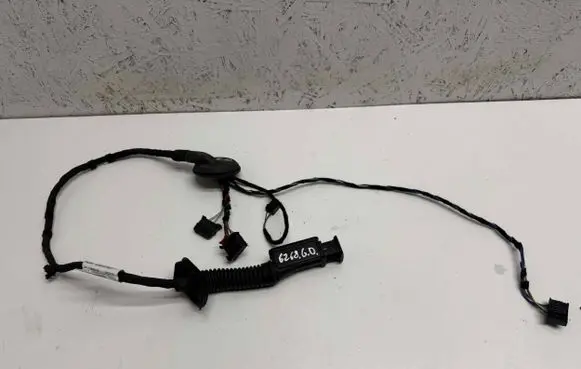 Seat Arona Rear door wiring loom 6F0971162M BC2704 13829108