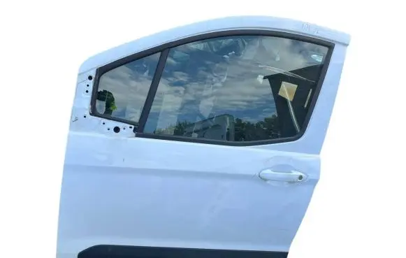 Ford Transit Courier Front door