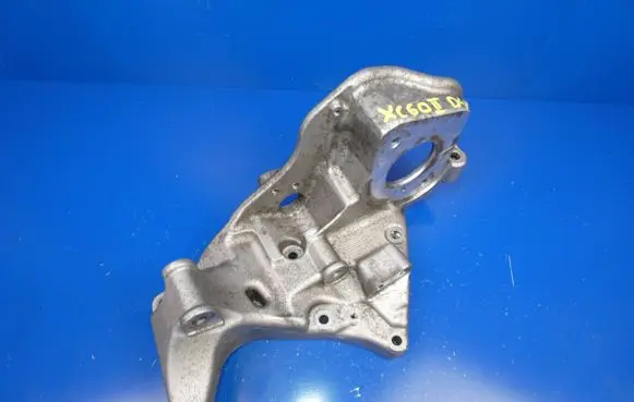 Volvo XC60 Generator/alternator bracket 31480996