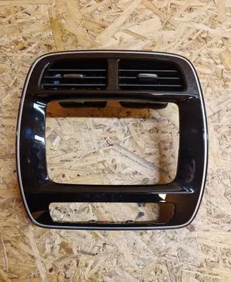 Dacia Spring Dash center air vent grill 681005985R