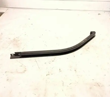 Toyota ProAce City Sliding door bottom rail 