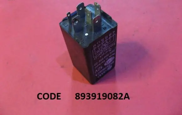 Seat Toledo I (1L) Oil pressure relay 893919082A