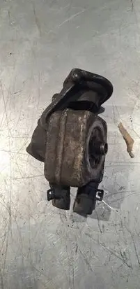 Volkswagen Transporter - Caravelle T4 Oil filter mounting bracket 074115417A