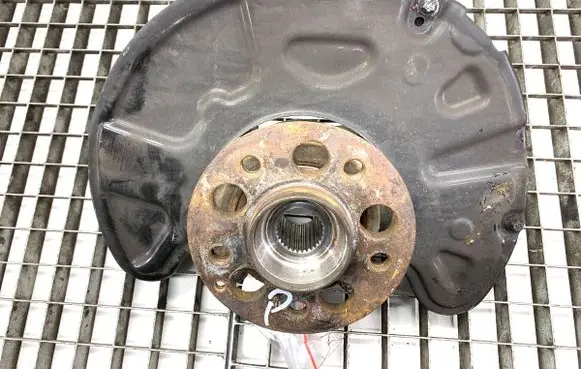 Mercedes-Benz CLS C218 X218 Front wheel hub spindle knuckle 
