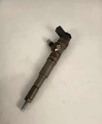 BMW 5 E60 E61 Fuel injector 7793836 0445110