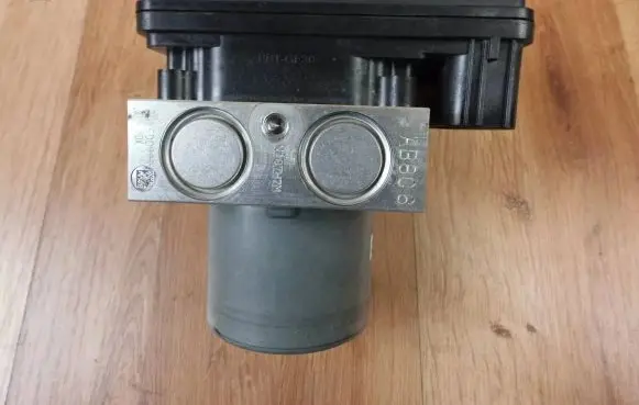 Hyundai Tucson TL ABS Pump BE6008Y102 58920D7550