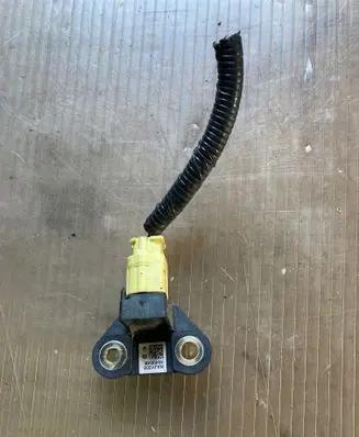 Renault Koleos I Airbag deployment crash/impact sensor NAJY008 404064B