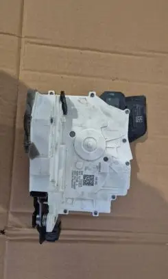Audi A8 S8 D5 Front door lock 4N1837016C 40840186A