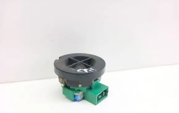 Front door high frequency speaker