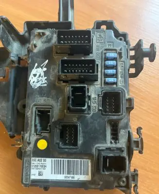 Peugeot 407 Comfort/convenience module 9655471980