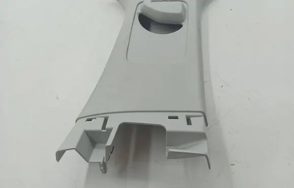 Ford Focus (B) pillar trim (top)