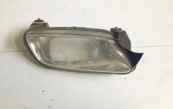 Peugeot 106 Front fog light 67720445