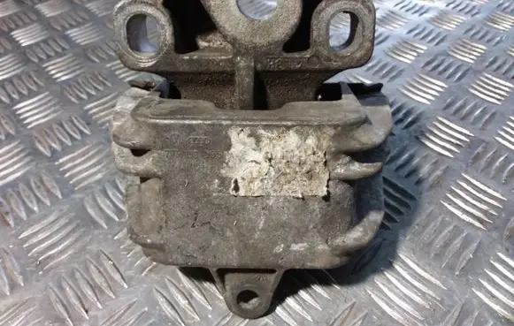 Ford Galaxy Engine mount bracket 7M3199555