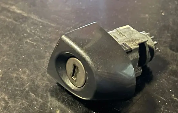 BMW 3 GT F34 Front door lock (next to the handle) E9XL3