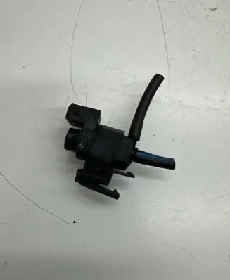 BMW X6 M Turbo solenoid valve 70231800