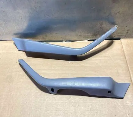 Mercedes-Benz S W126 Rear door handle trim 