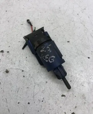 Volkswagen Touareg I Brake pedal sensor switch 7L6927189