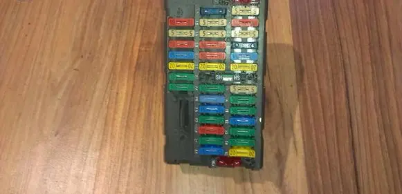 Peugeot 406 Fuse box set psa94590813