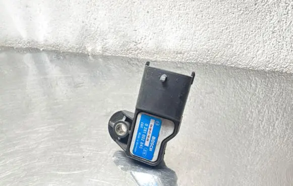 Opel Zafira B Air pressure sensor 0281002845 0808071BX8