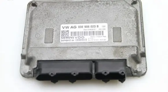 Skoda Fabia Mk2 (5J) Engine control unit/module 03E906023B