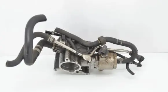 Audi A5 8T 8F Fuel injection high pressure pump 06J127025E 06J145100