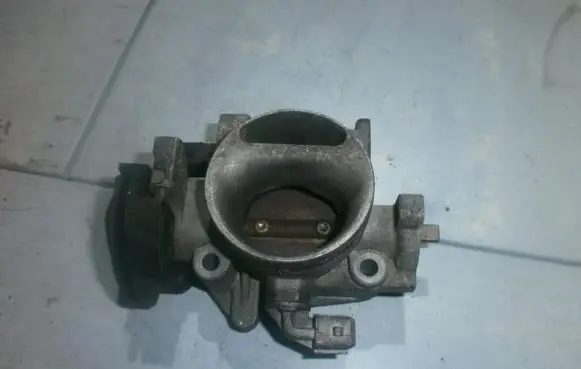 Peugeot 206 Throttle valve 7276634000