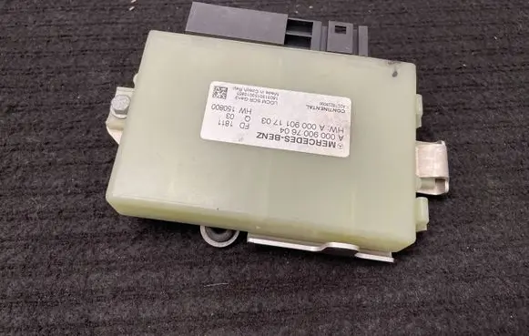 Mercedes-Benz E W238 Reducing agents exhaust control unit A0009007604